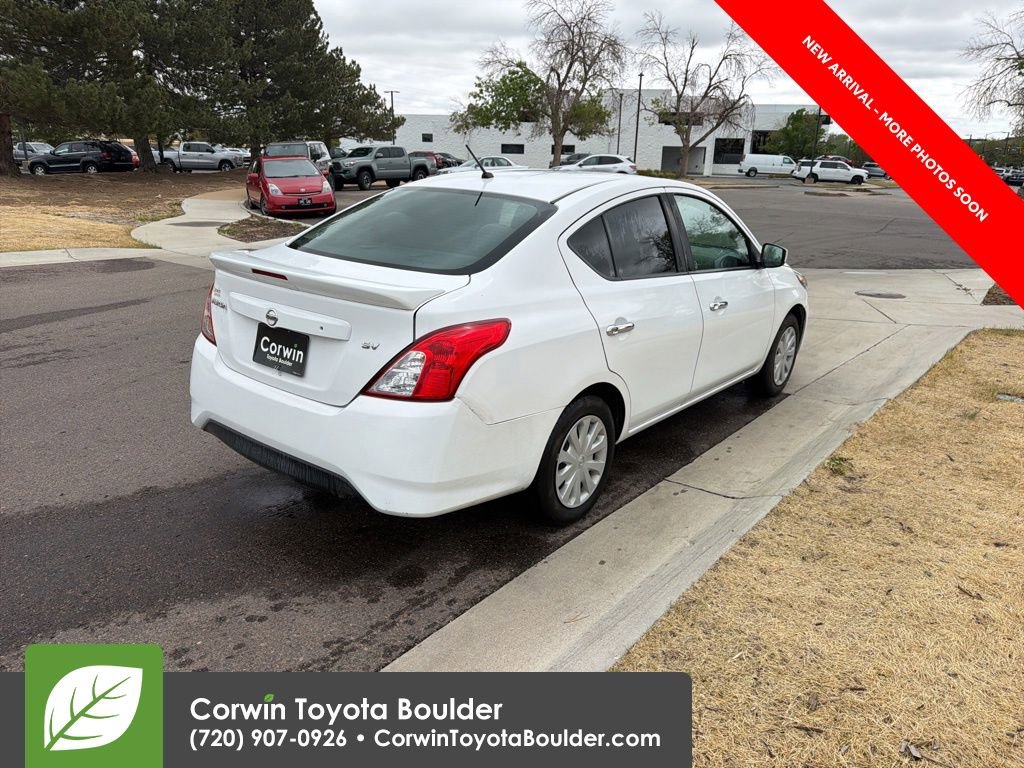 Used 2018 Nissan Versa SV FWD image 7