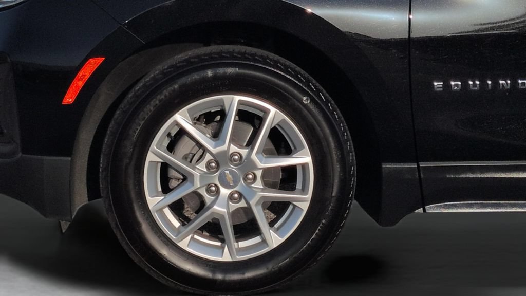 Used 2023 Chevrolet Equinox LS FWD image 25