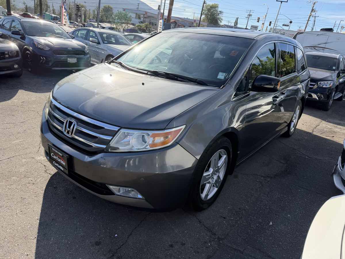 Used 2012 Honda Odyssey Touring Elite image 3