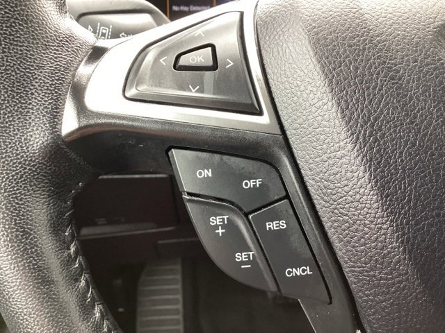 Used 2024 Ford Edge SEL image 17