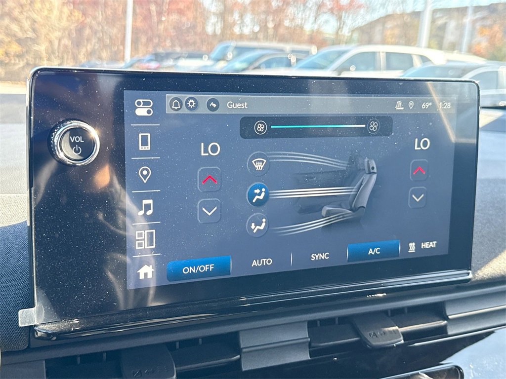 New 2025 Honda Prologue EX image 16