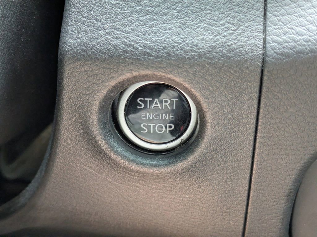 Used 2023 Nissan Frontier PRO-4X w/ Pro-4X Premium Package image 31