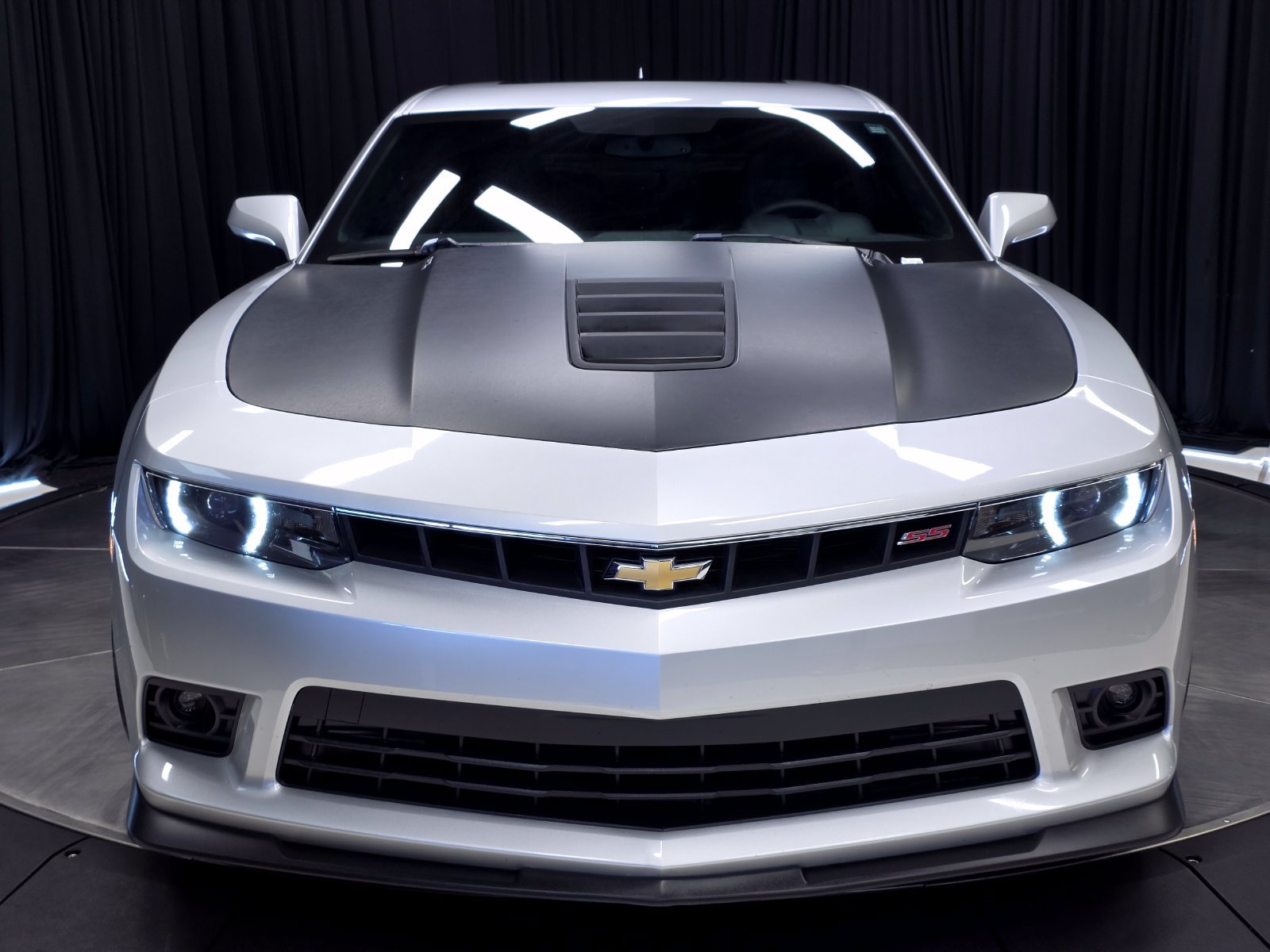 Used 2015 Chevrolet Camaro SS w/ SS Performance Package RWD image 44