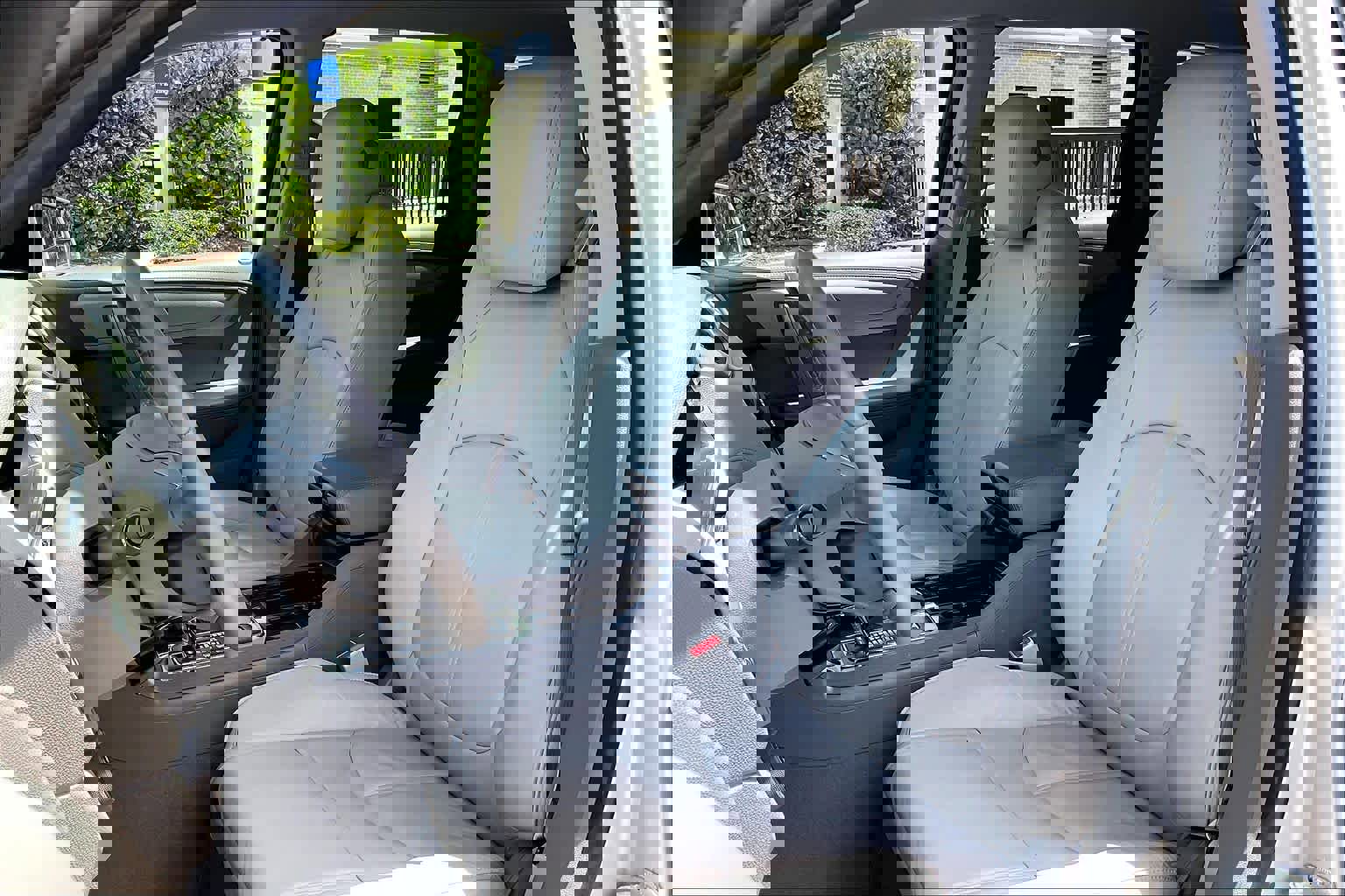 Used 2015 Chevrolet Traverse LT image 25