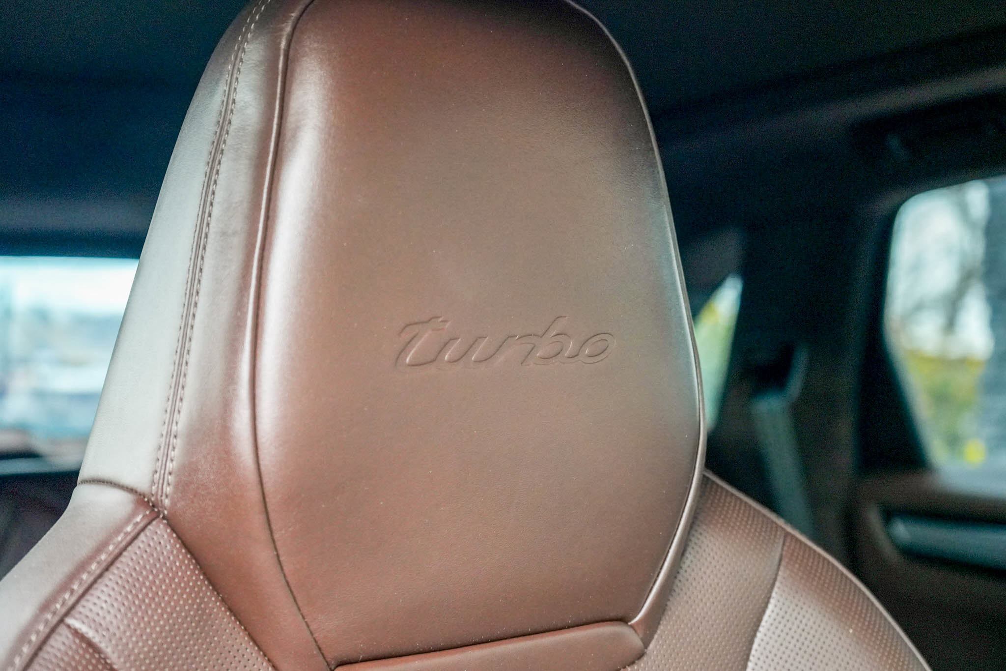 Used 2020 Porsche Cayenne Turbo AWD/4WD image 36
