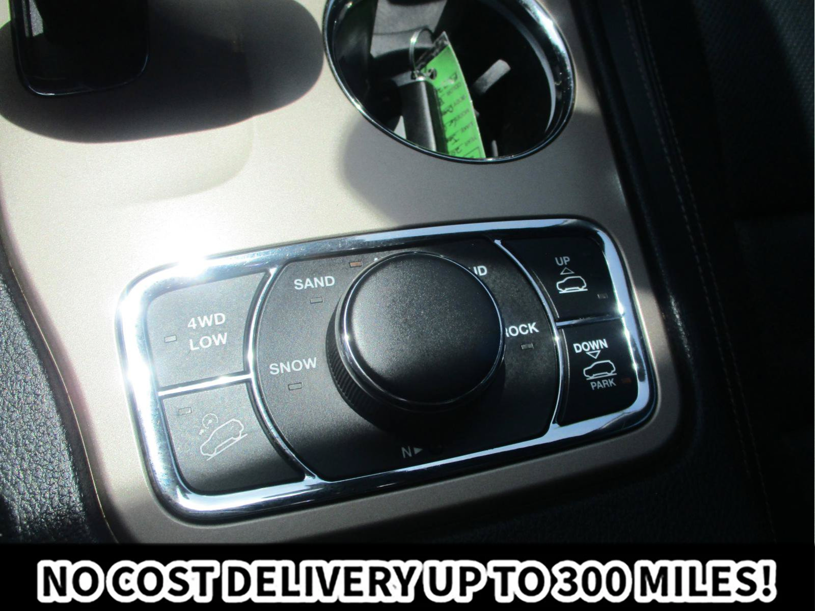 Used 2015 Jeep Grand Cherokee Overland w/ Advanced Technology Group AWD/4WD image 21