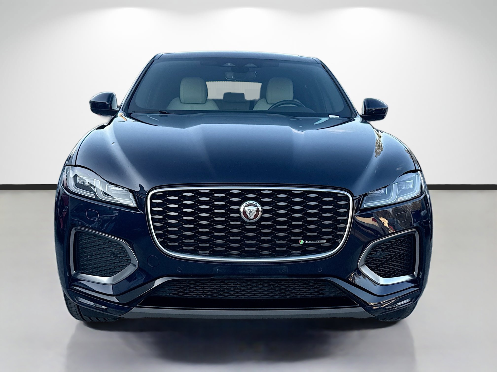 Used 2023 Jaguar F-PACE R-Dynamic S image 8