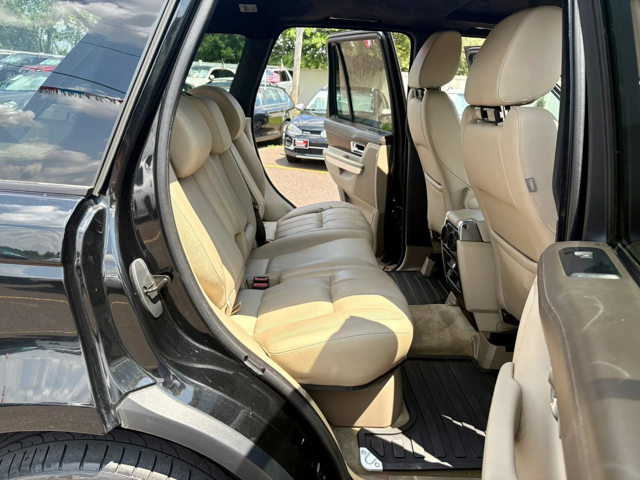 Used 2011 Land Rover Range Rover Sport HSE LUX AWD/4WD image 24