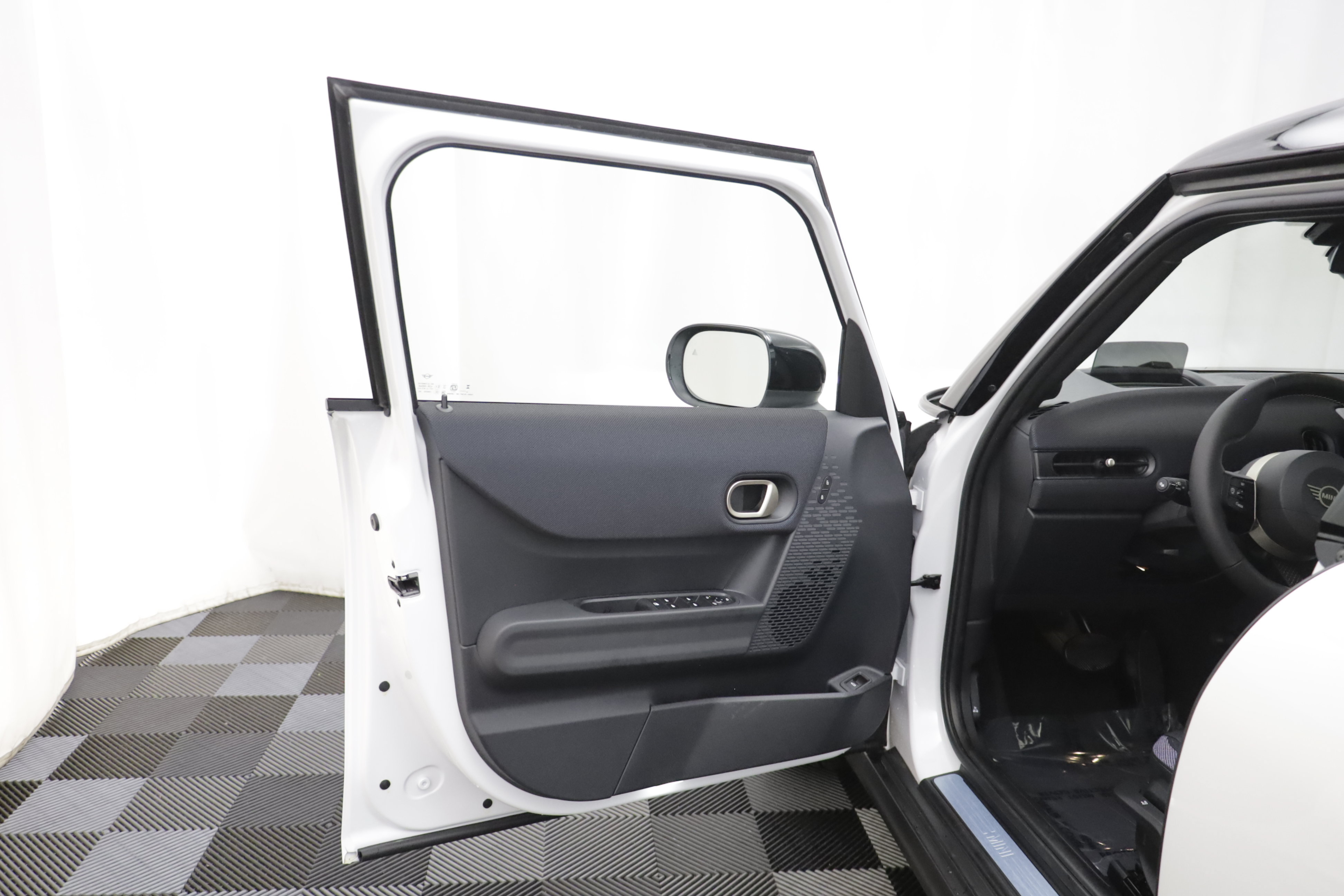 New 2027 MINI Cooper 4-Door Hardtop FWD image 5