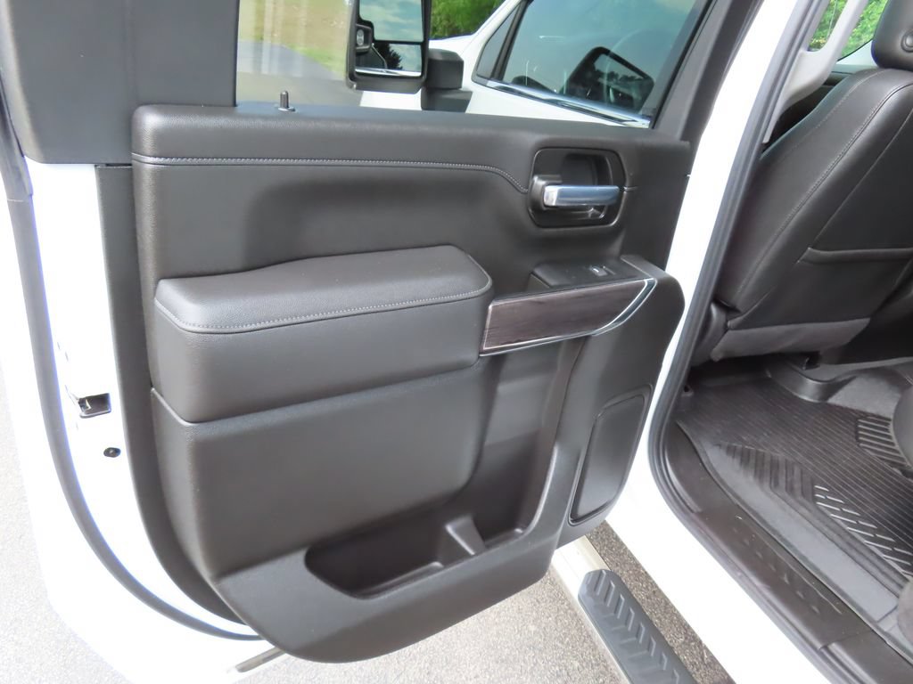 Used 2021 Chevrolet Silverado 2500 LTZ AWD/4WD image 31
