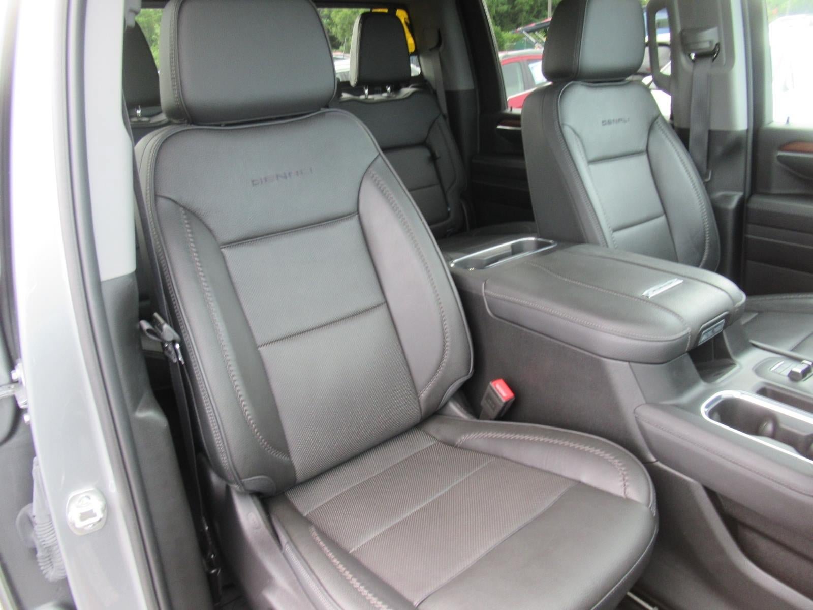Used 2025 GMC Sierra 2500 Denali w/ Denali Reserve Package AWD/4WD image 15