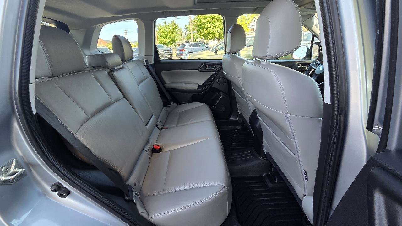Used 2020 Subaru Forester Premium AWD/4WD image 35