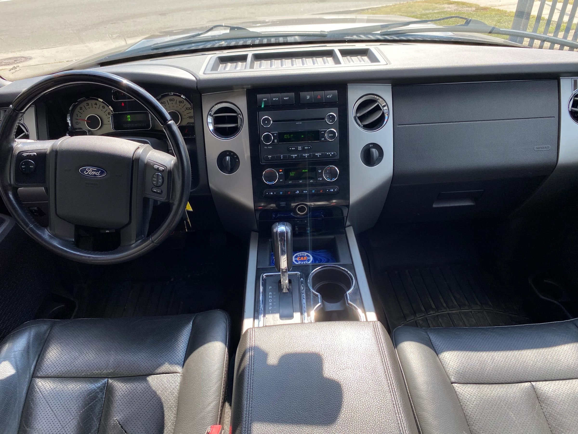 Used 2013 Ford Expedition Limited image 4