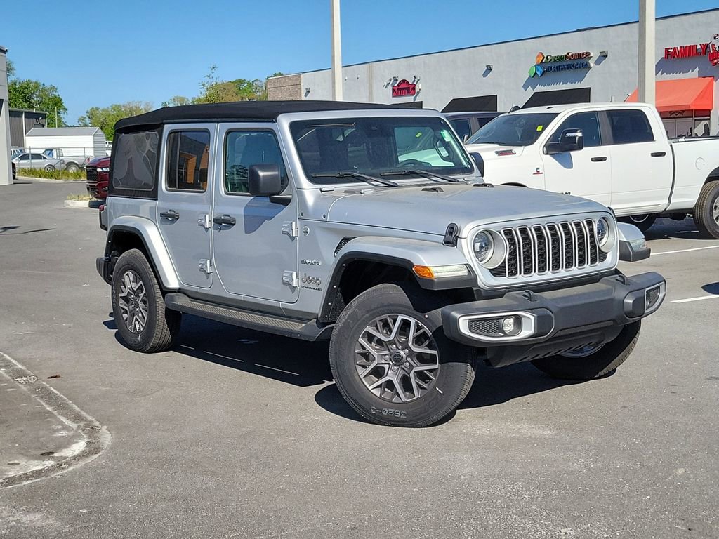 Used 2024 Jeep Wrangler Sahara image 35