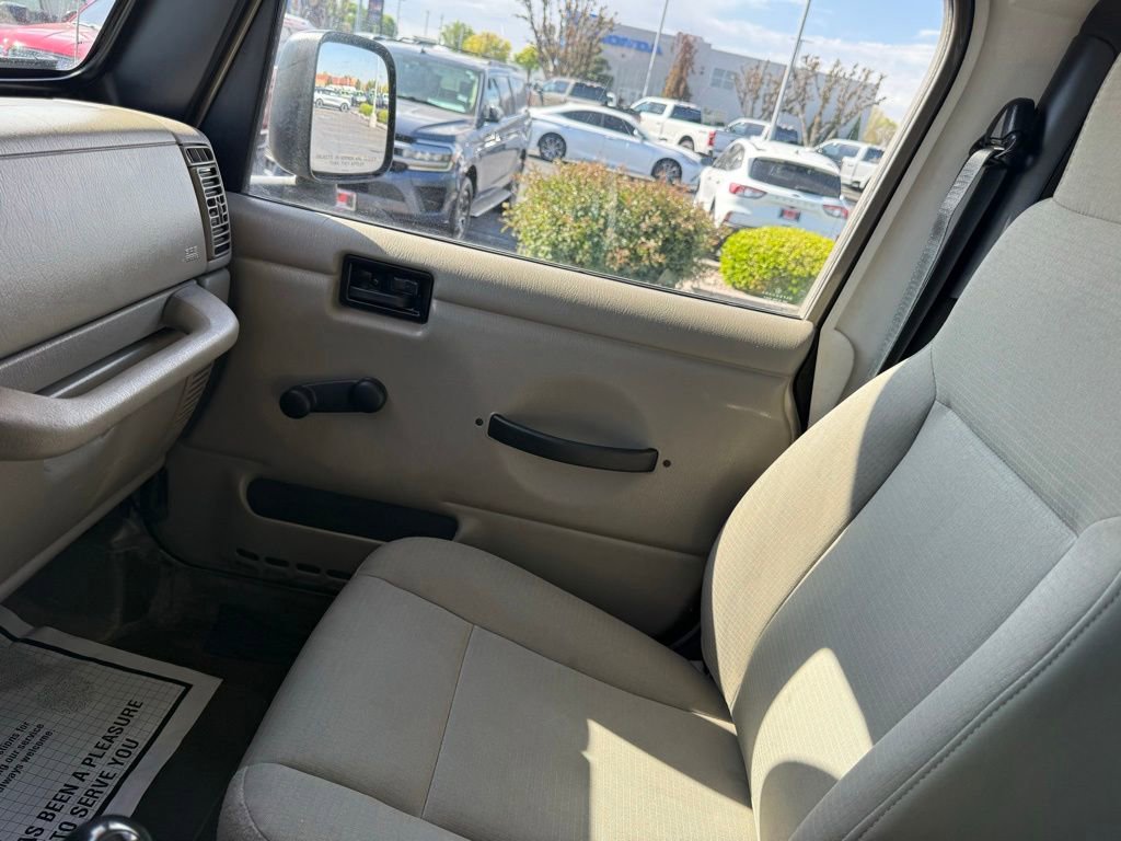 Used 2006 Jeep Wrangler Unlimited Rubicon AWD/4WD image 18