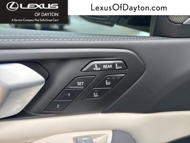 Used 2023 BMW X7 M60i w/ Executive Package image 14