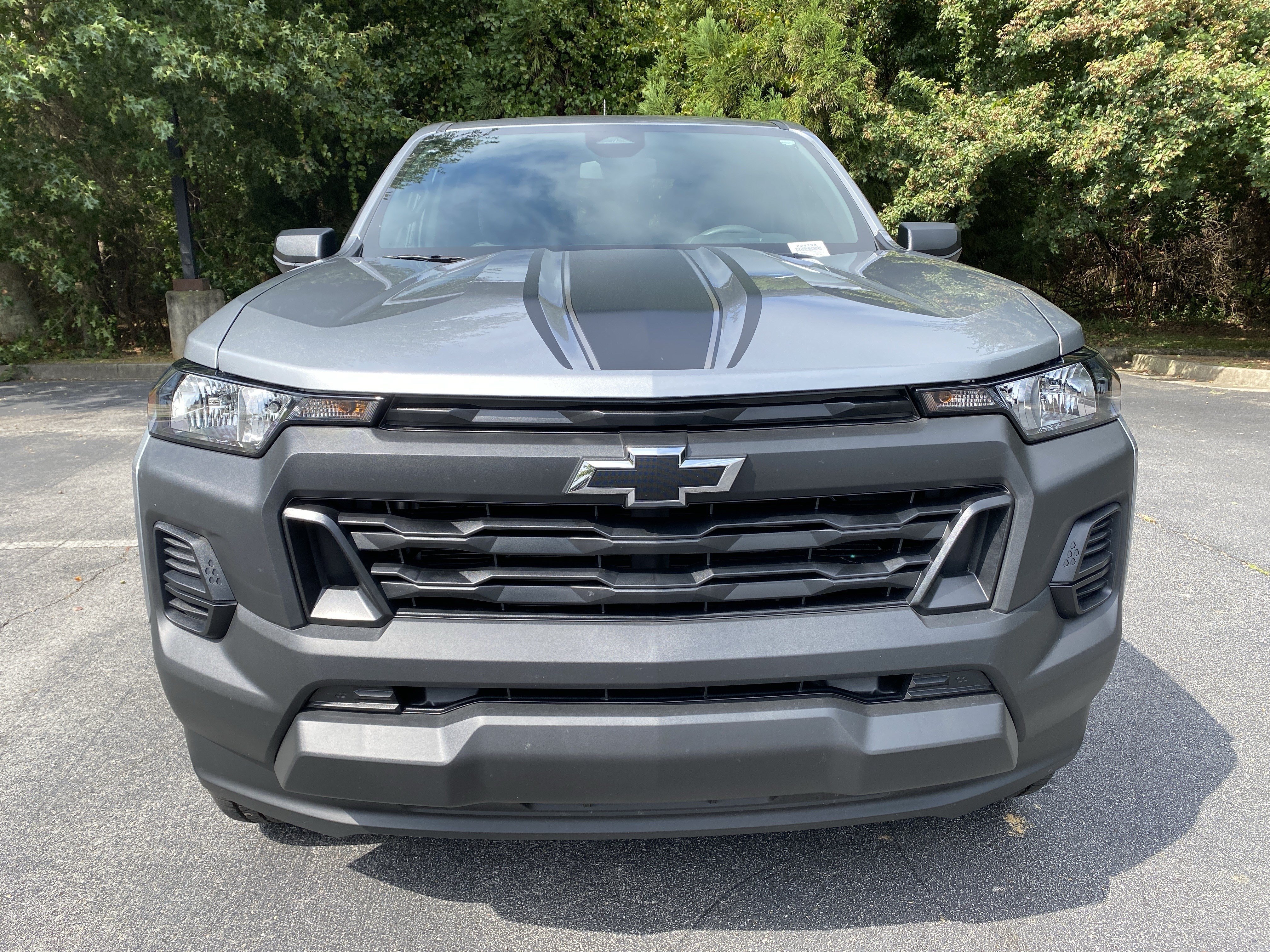 Used 2026 Chevrolet Colorado W/T RWD image 3