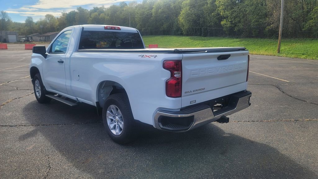 Used 2025 Chevrolet Silverado 1500 W/T w/ WT Value Package image 9