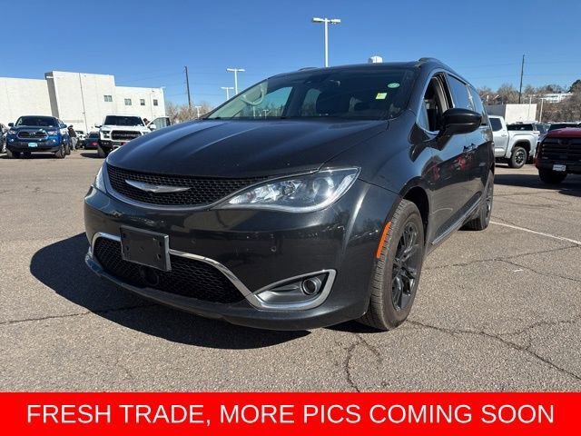 Used 2017 Chrysler Pacifica Touring-L Plus w/ Advanced Safetytec Group