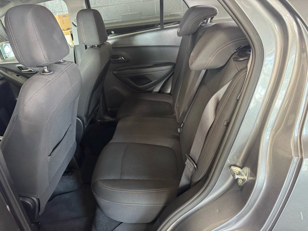 Used 2020 Chevrolet Trax LS w/ Tint and Cruise Package image 10