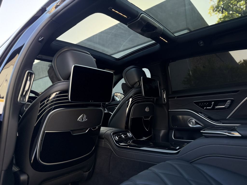 Used 2022 Mercedes-Benz Maybach S 580 4MATIC image 24