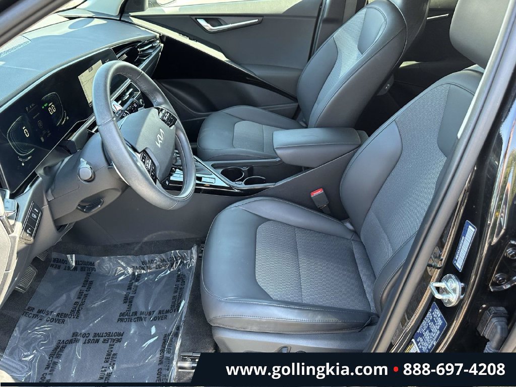 Certified 2025 Kia Niro EX FWD image 15