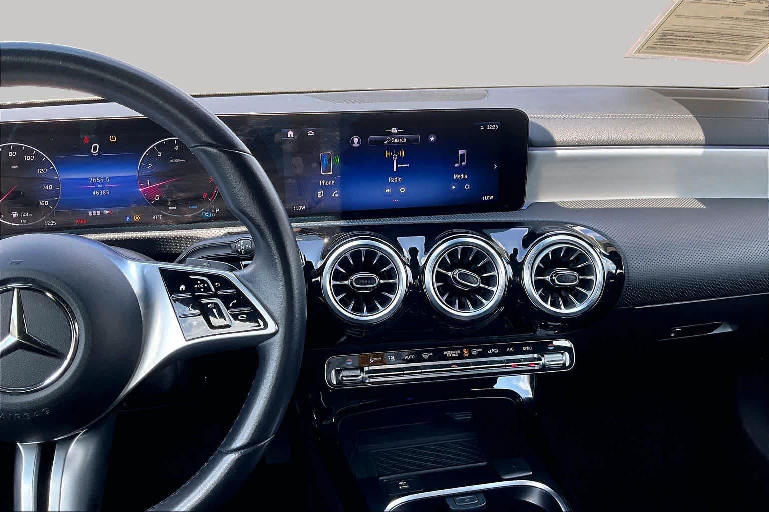 Used 2025 Mercedes-Benz CLA 250 image 7