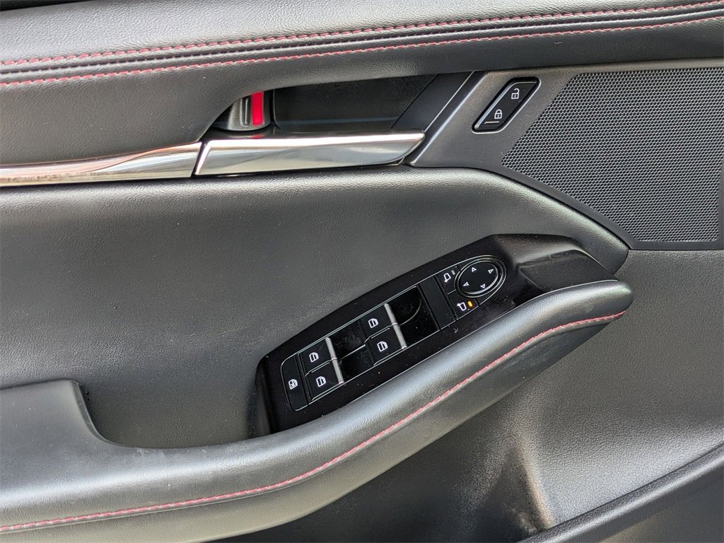 Used 2025 MAZDA MAZDA3 s image 13