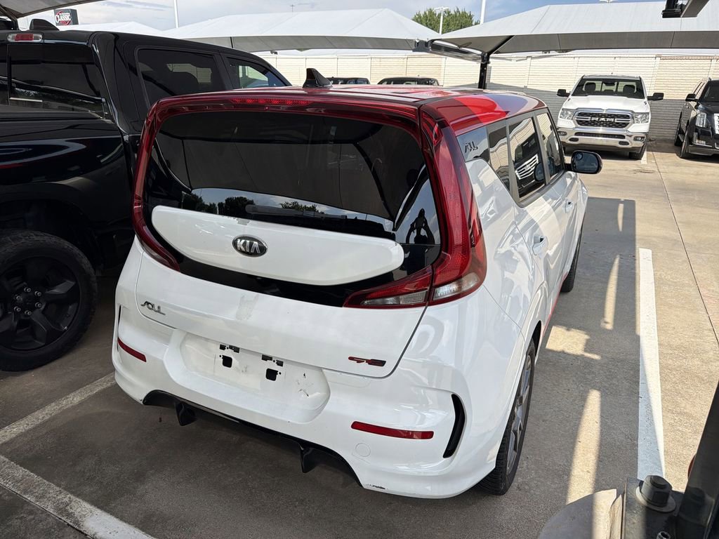 Used 2020 Kia Soul GT-Line FWD image 2