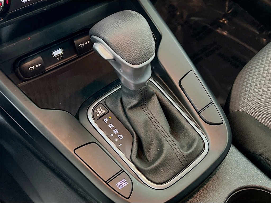 Used 2023 Kia Soul LX w/ LX Technology Package image 16