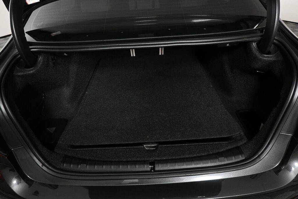 Used 2019 BMW 530i w/ Luxury Package RWD image 27