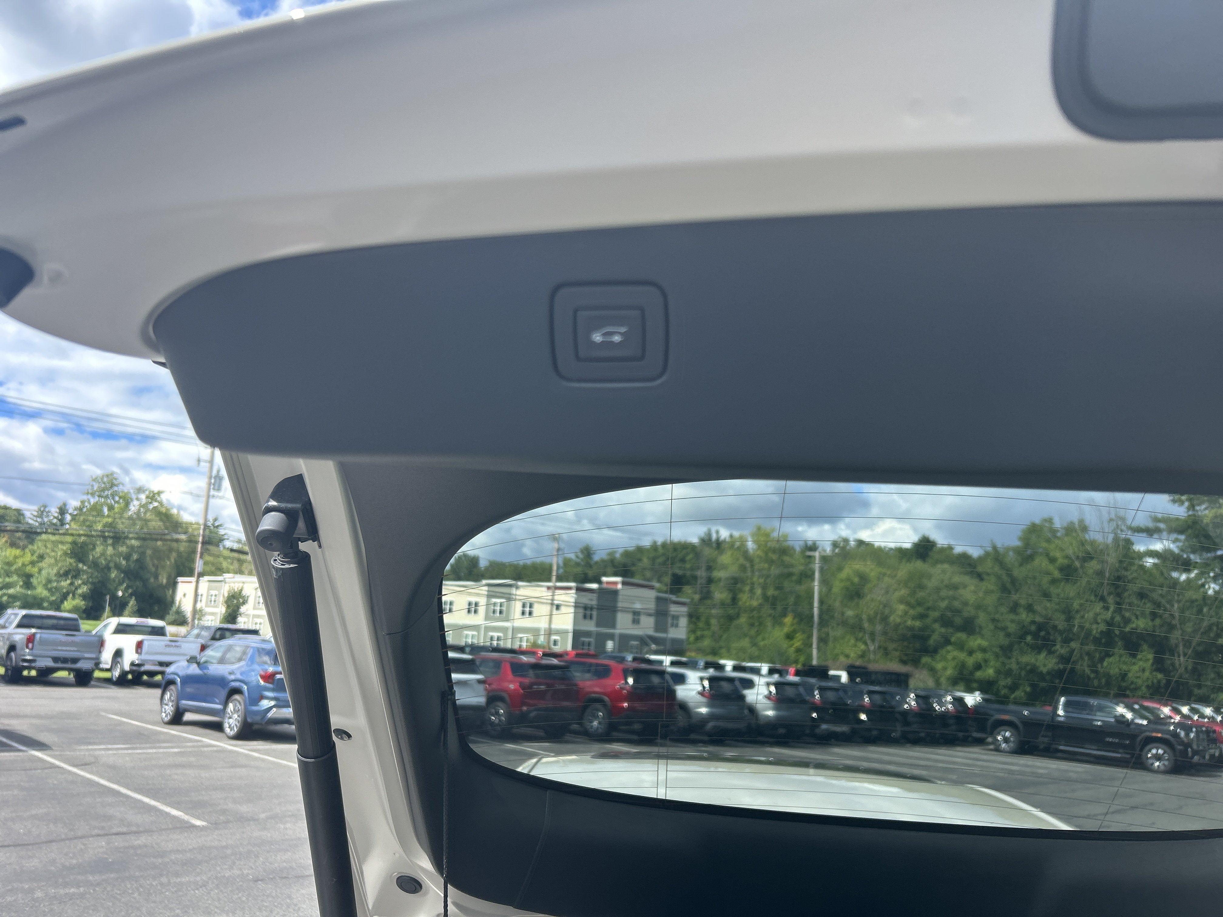 New 2026 Buick Envista Sport Touring w/ Studio Series FWD image 11