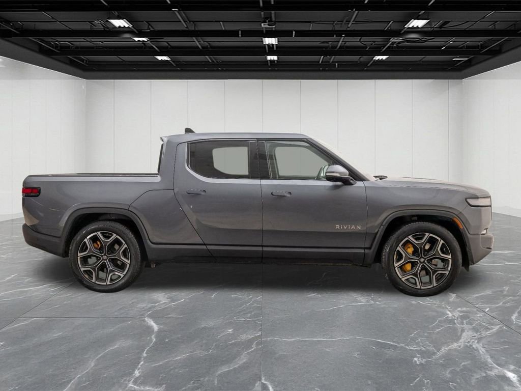 Used 2022 Rivian R1T Adventure image 5