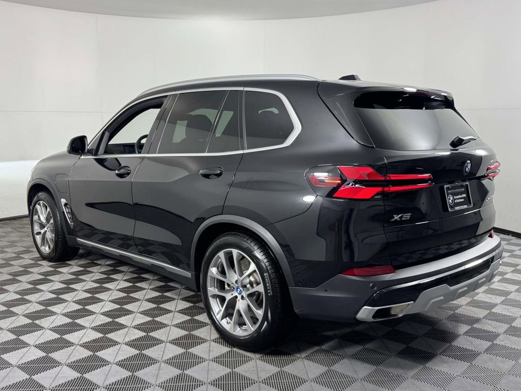 Used 2025 BMW X5 xDrive50e w/ Premium Package image 8