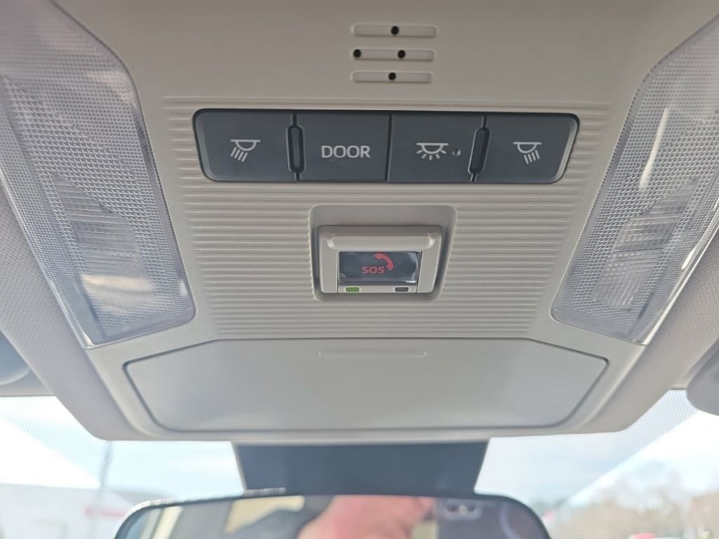 Used 2024 Toyota RAV4 XLE image 30