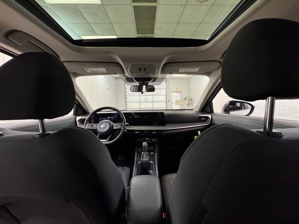 New 2026 Nissan Kicks SV w/ SV Premium Package AWD/4WD image 17