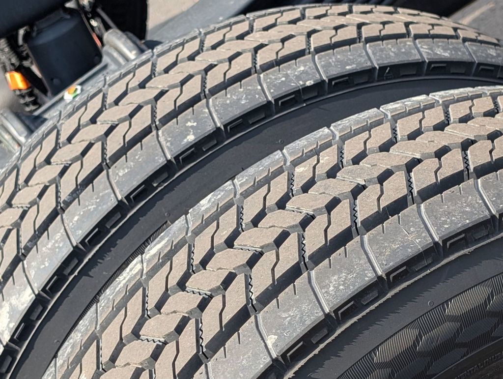 New 2026 Ford F550 4x4 Regular Cab Super Duty image 18