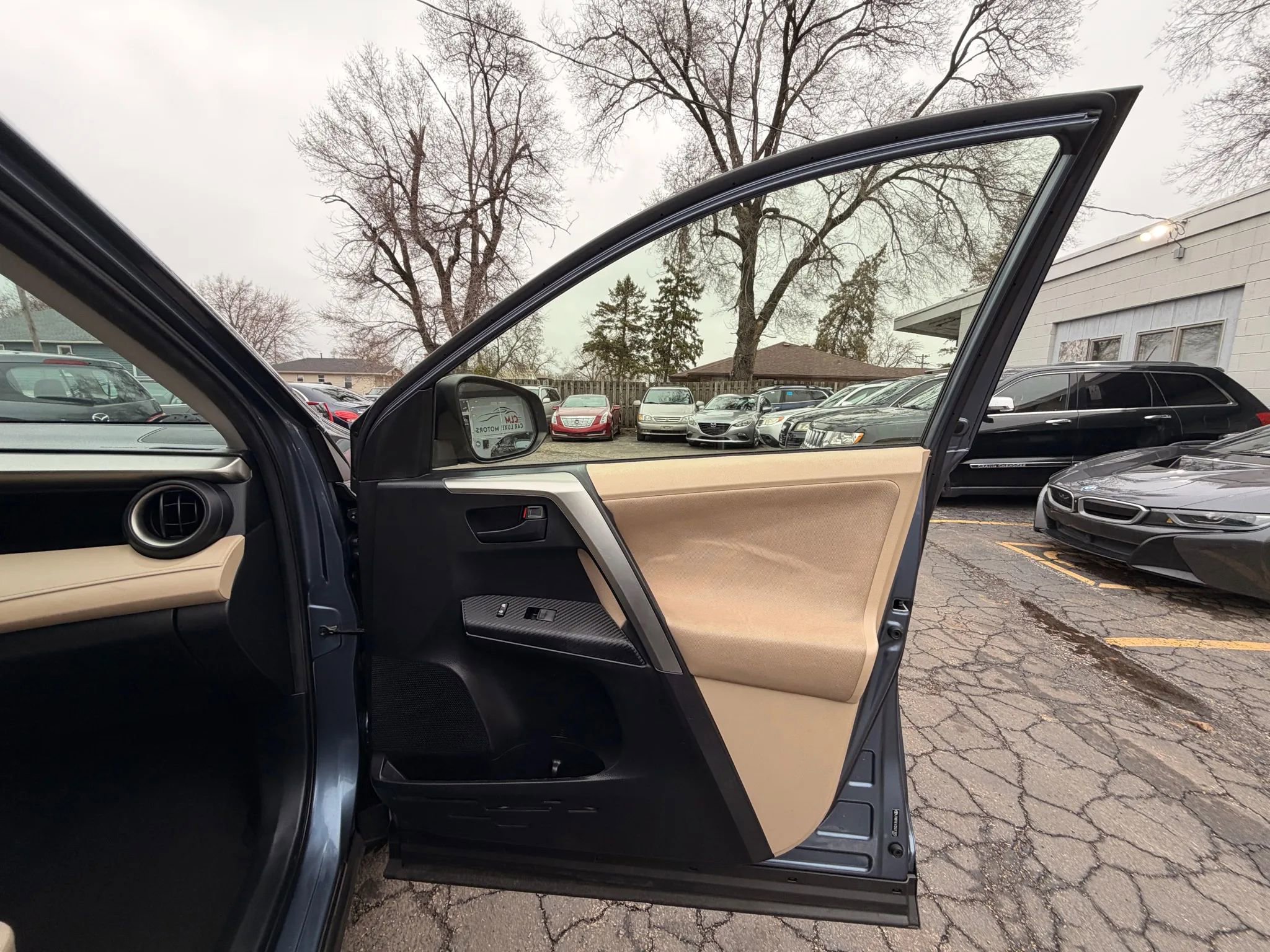 Used 2013 Toyota RAV4 LE image 22