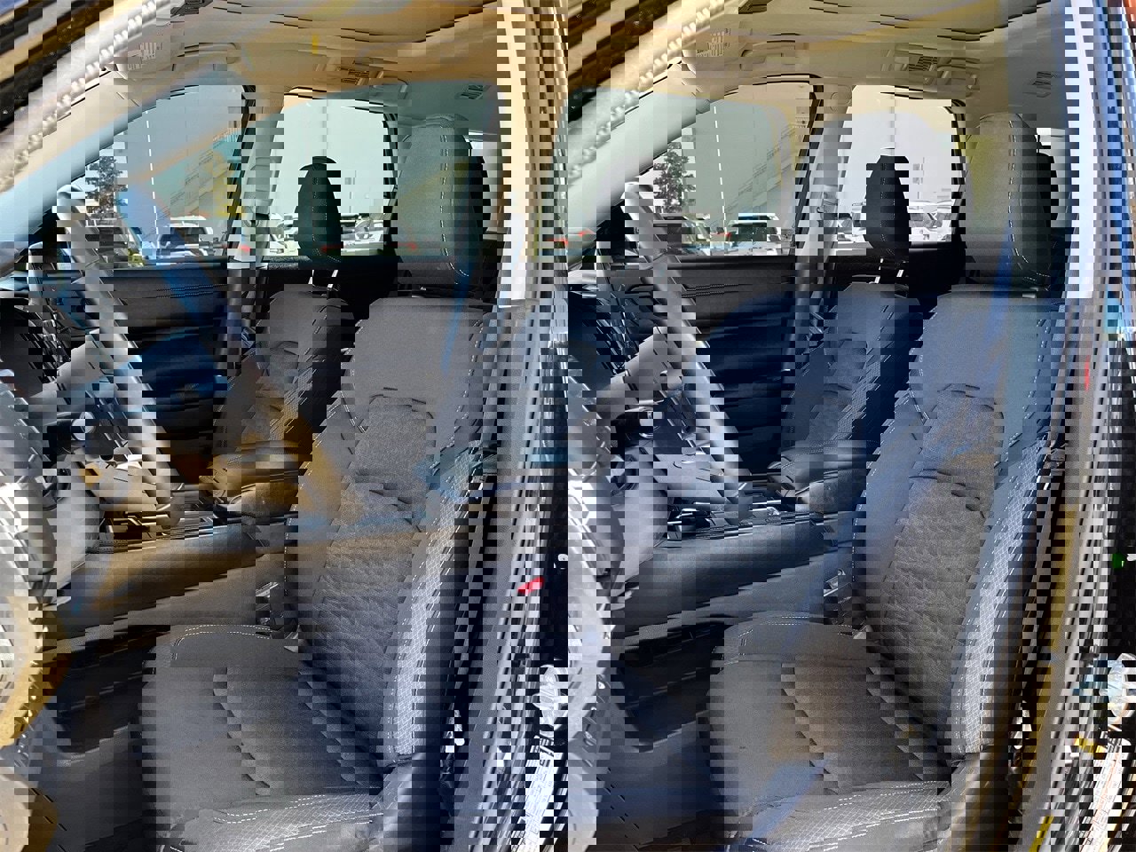 Used 2024 Nissan Pathfinder SV w/ SV Premium Package image 23