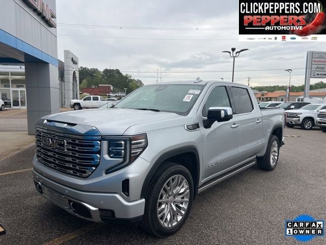 Used 2022 GMC Sierra 1500 Denali AWD/4WD image 1