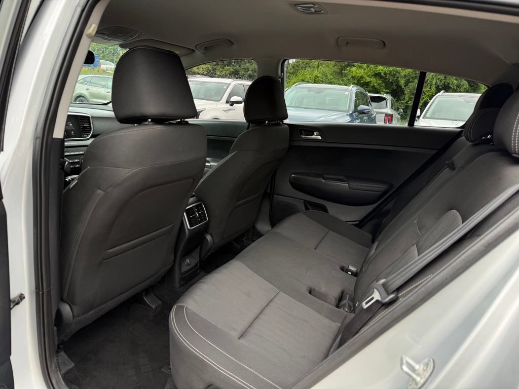 Used 2020 Kia Sportage LX AWD/4WD image 11