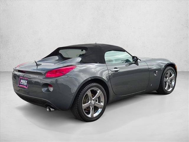 Used 2008 Pontiac Solstice Convertible w/ Premium Package RWD image 4
