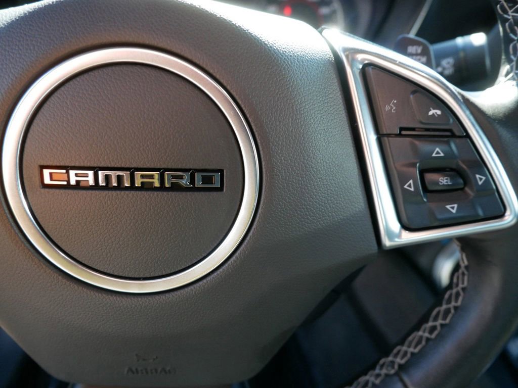 Used 2023 Chevrolet Camaro LT w/ Technology Package image 18
