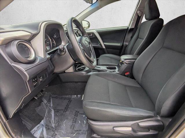 Used 2016 Toyota RAV4 LE FWD image 15