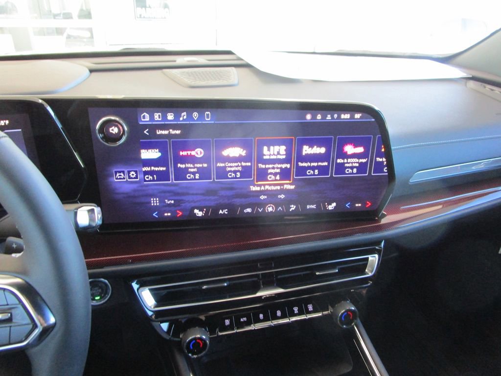 New 2026 Chevrolet Traverse Z71 w/ Enhanced Driving Package AWD/4WD image 29