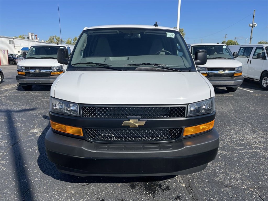 New 2025 Chevrolet Express 2500 w/ Driver Convenience Package image 4