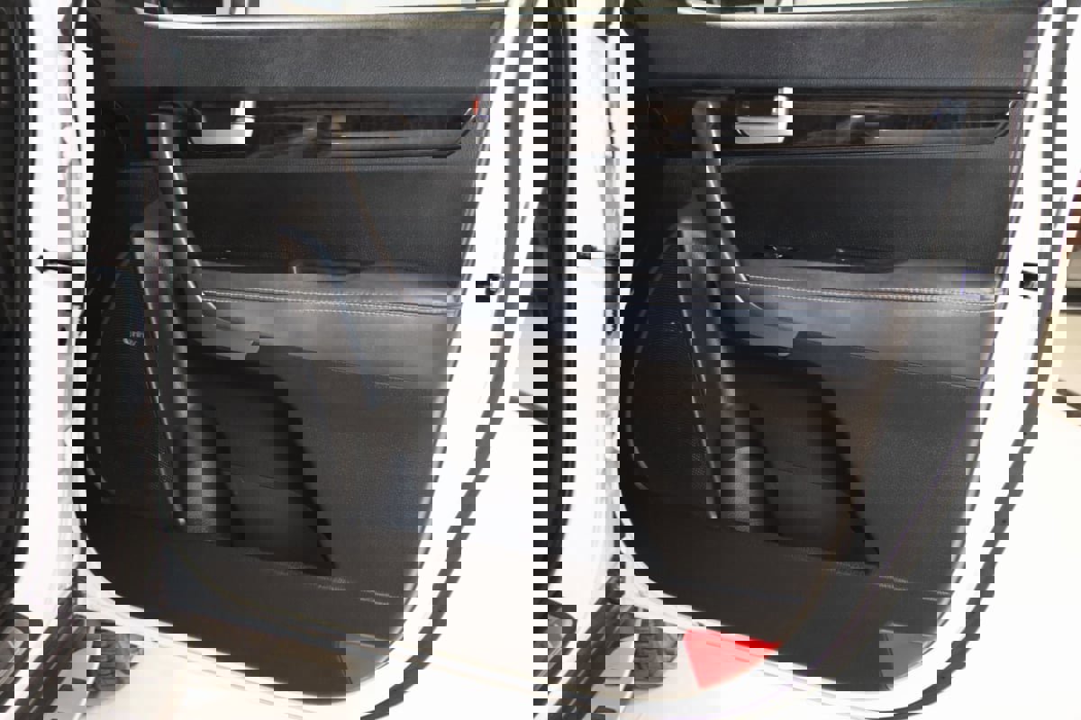 Used 2014 Kia Sorento SX w/ 3rd Row Package image 61