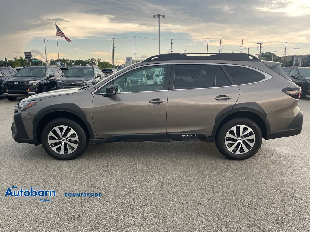 Certified 2024 Subaru Outback Premium AWD/4WD image 2