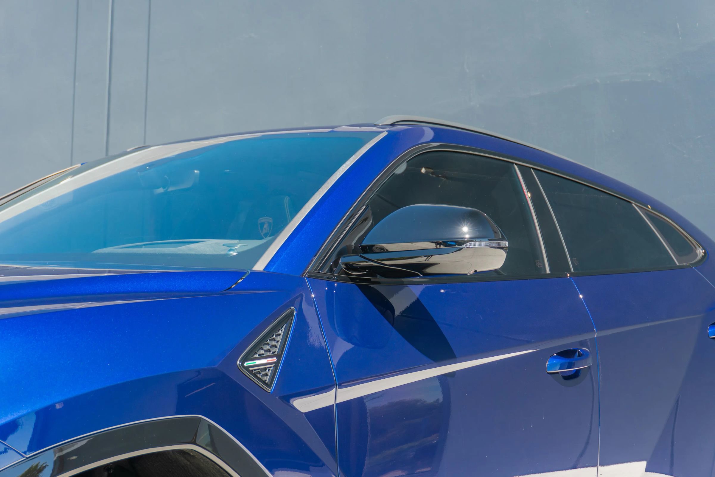 Used 2021 Lamborghini Urus AWD/4WD image 28
