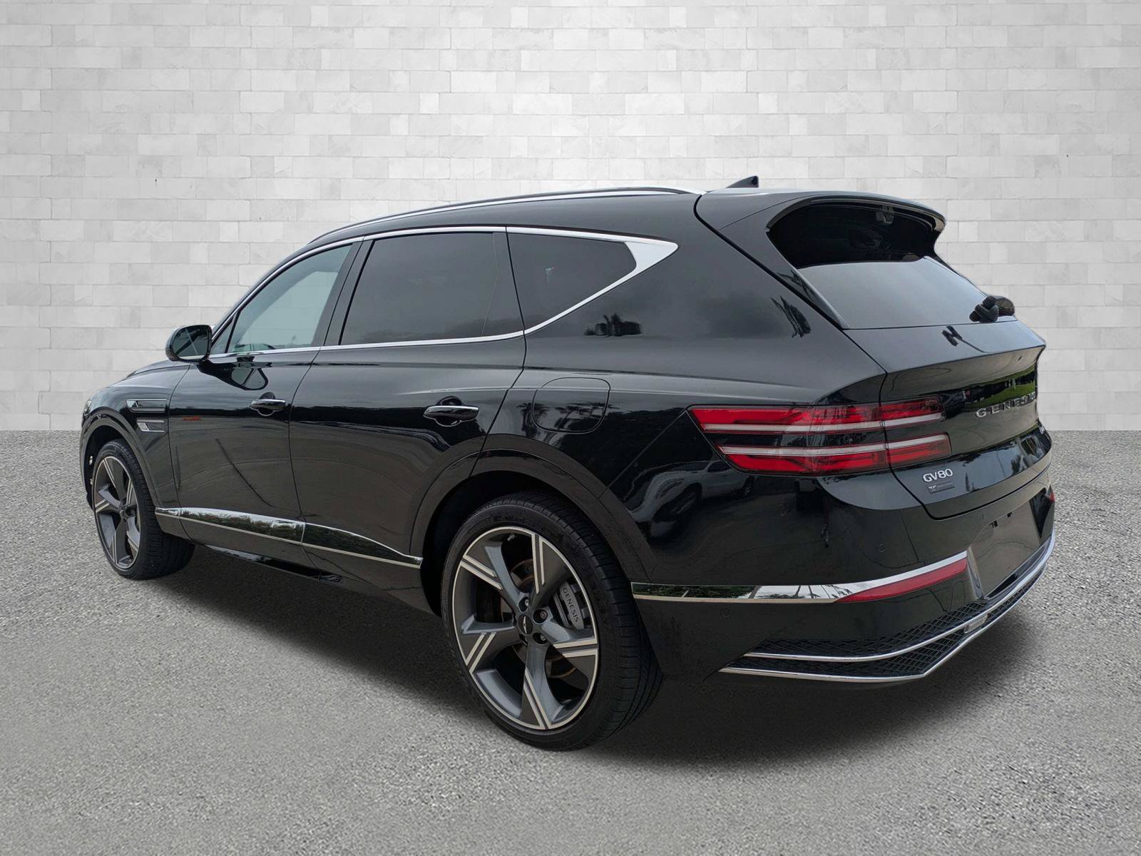 Certified 2025 Genesis GV80 3.5T Prestige AWD/4WD image 4